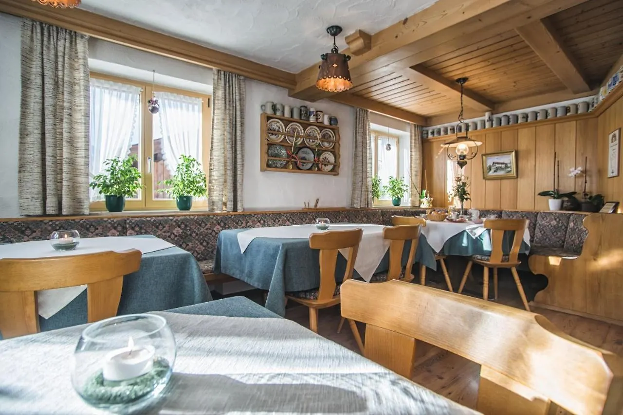 Gaestehaus Luitz-Kennerknecht Fischen im Allgäu Deutschland